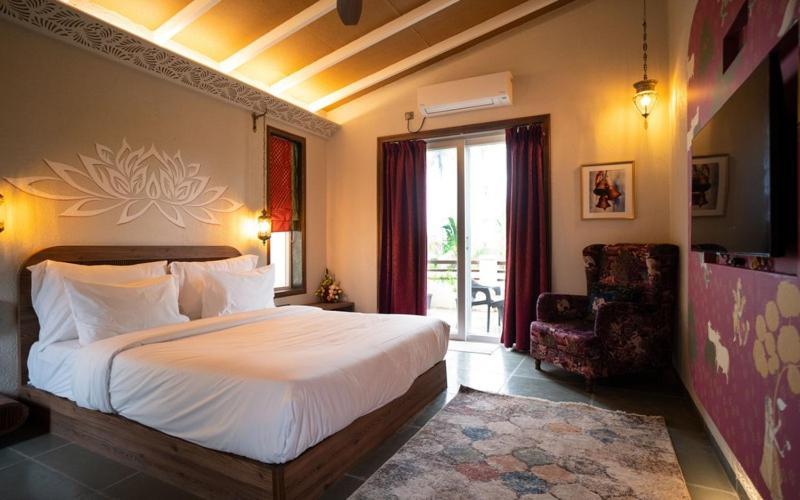 Gandharv Resorts Wai Exteriör bild